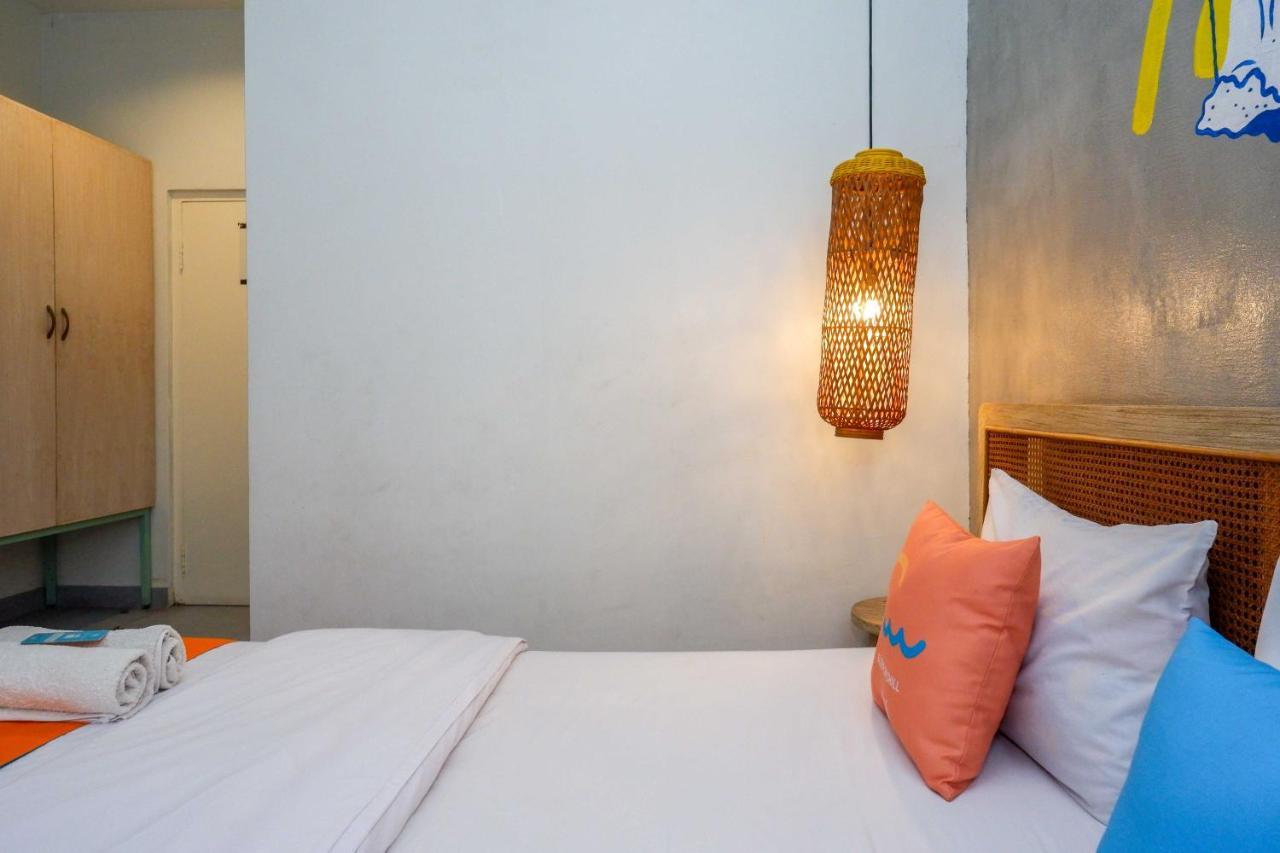 Sans Hotel Absari Yogyakarta Jarakan Bagian luar foto