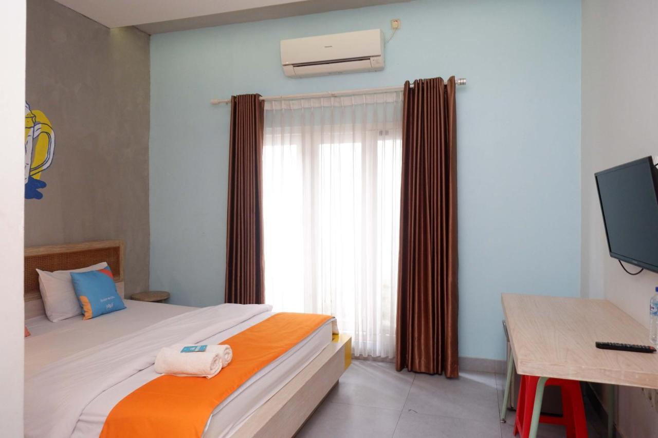 Sans Hotel Absari Yogyakarta Jarakan Bagian luar foto